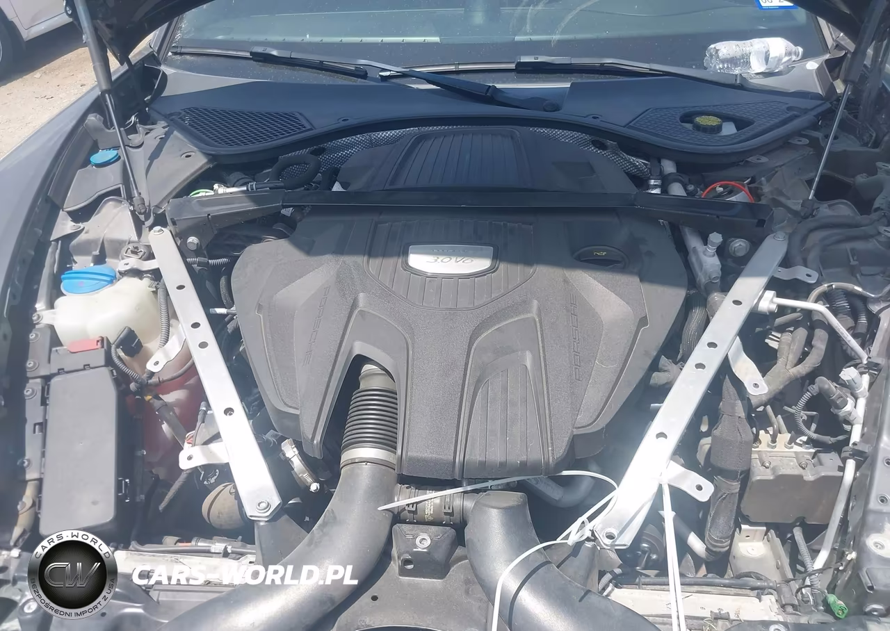 2017 Porsche Panamera 4 VIN:WP0AA2A72HL102404 - 10