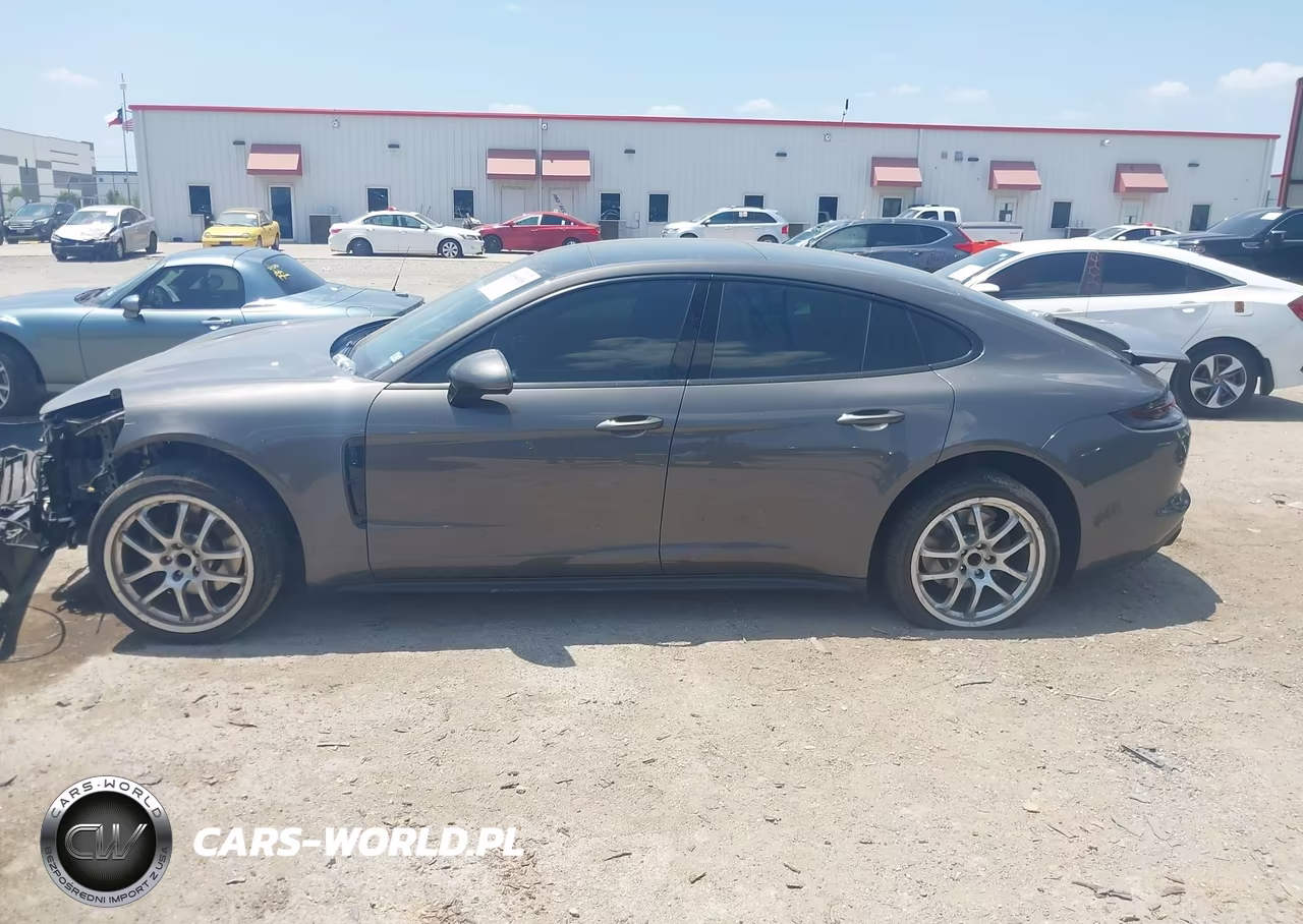 2017 Porsche Panamera 4 VIN:WP0AA2A72HL102404 - 14