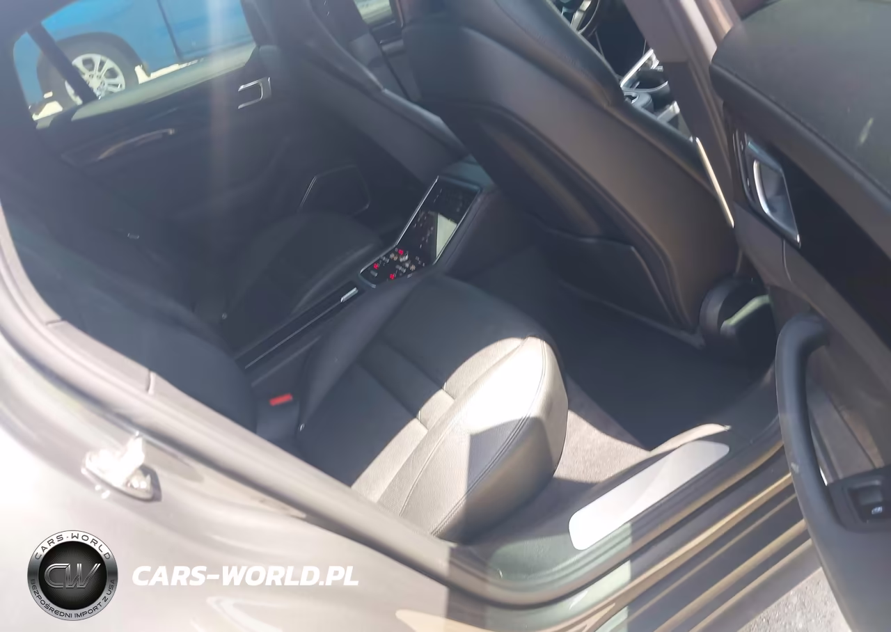 2017 Porsche Panamera 4 VIN:WP0AA2A72HL102404 - 8