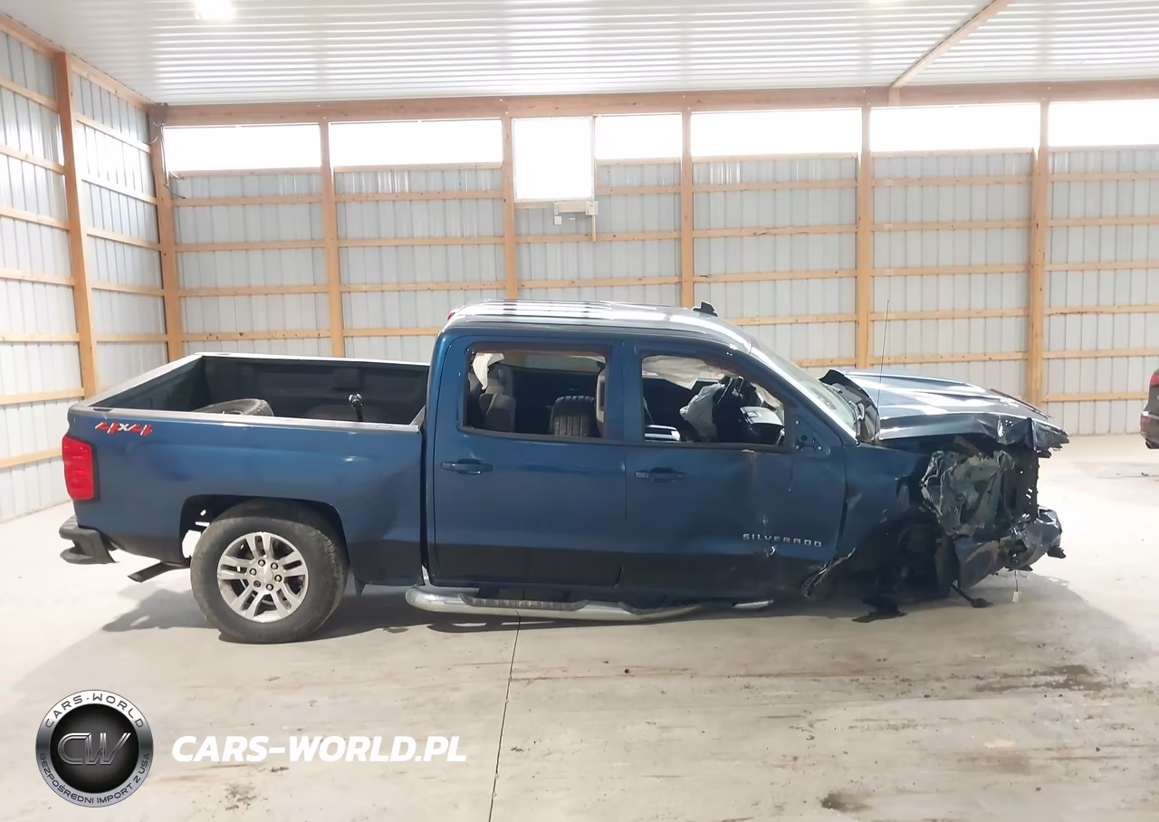 2018 Chevrolet Silverado 1500 1Lt VIN:3GCUKREC3JG103008 - 13