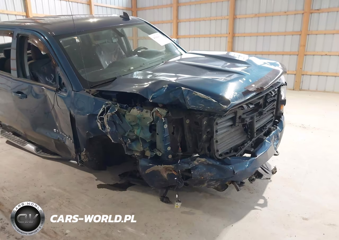 2018 Chevrolet Silverado 1500 1Lt VIN:3GCUKREC3JG103008 - 6