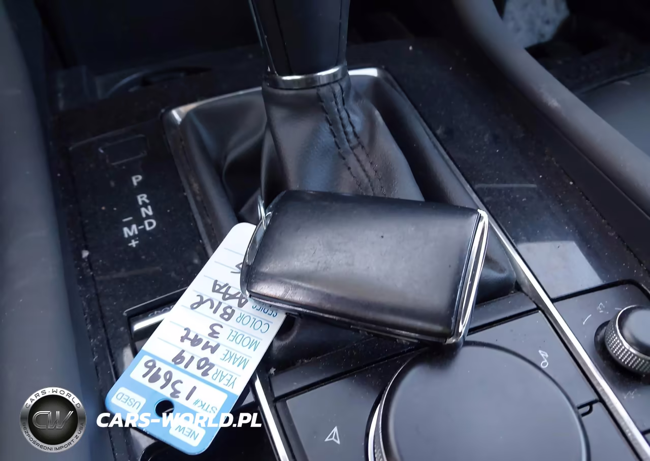 2019 Mazda Mazda3 VIN:JM1BPAJM9K1133882 - 11