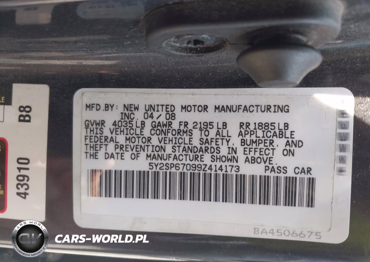 2009 Pontiac Vibe VIN:5Y2SP67099Z414173 - 9