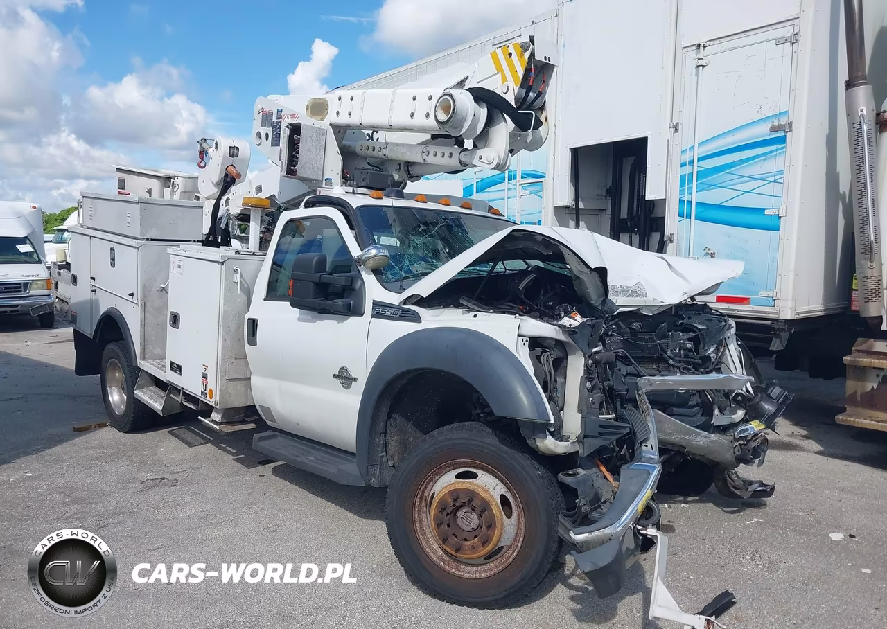2016 Ford F-550 Chassis Xl