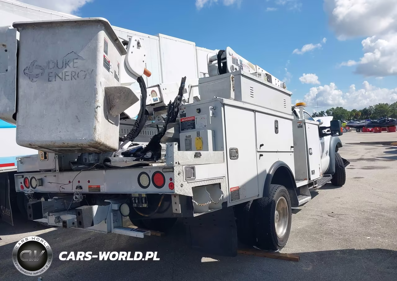 2016 Ford F-550 Chassis Xl VIN:1FDUF5HT2GEA83080 - 4