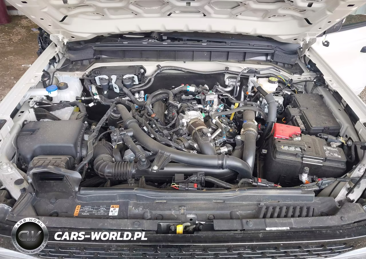 2025 Ford Bronco Outer Banks VIN:1FMEE8BP7SLB15899 - 10