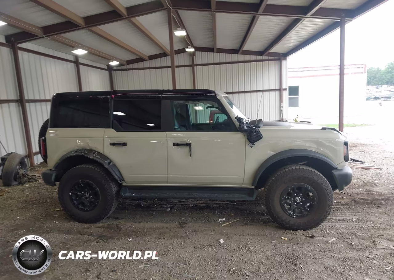 2025 Ford Bronco Outer Banks VIN:1FMEE8BP7SLB15899 - 13