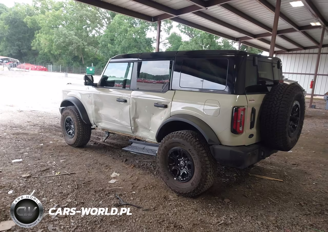 2025 Ford Bronco Outer Banks VIN:1FMEE8BP7SLB15899 - 3