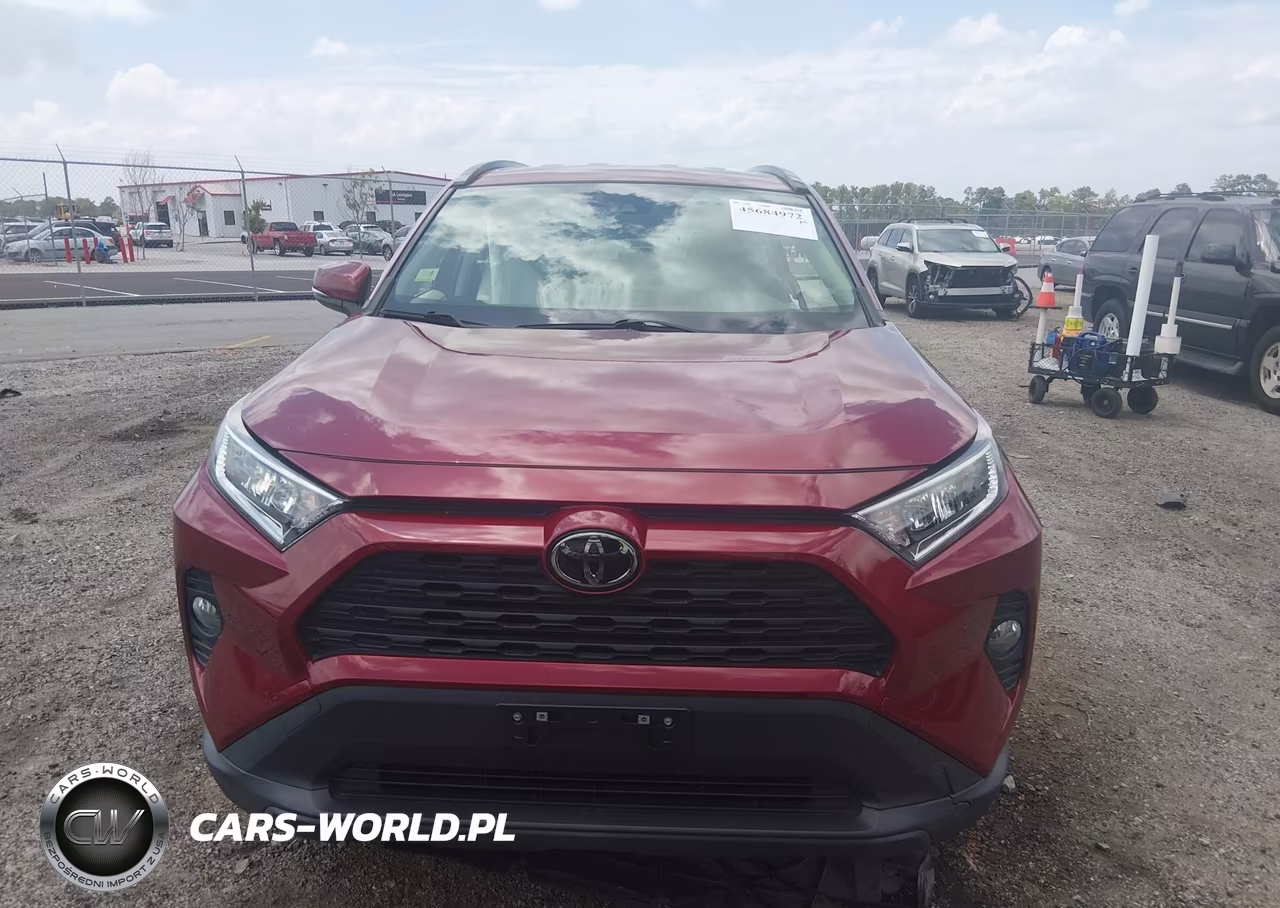 2021 Toyota Rav4 Xle VIN:JTMP1RFV4MD073602 - 13