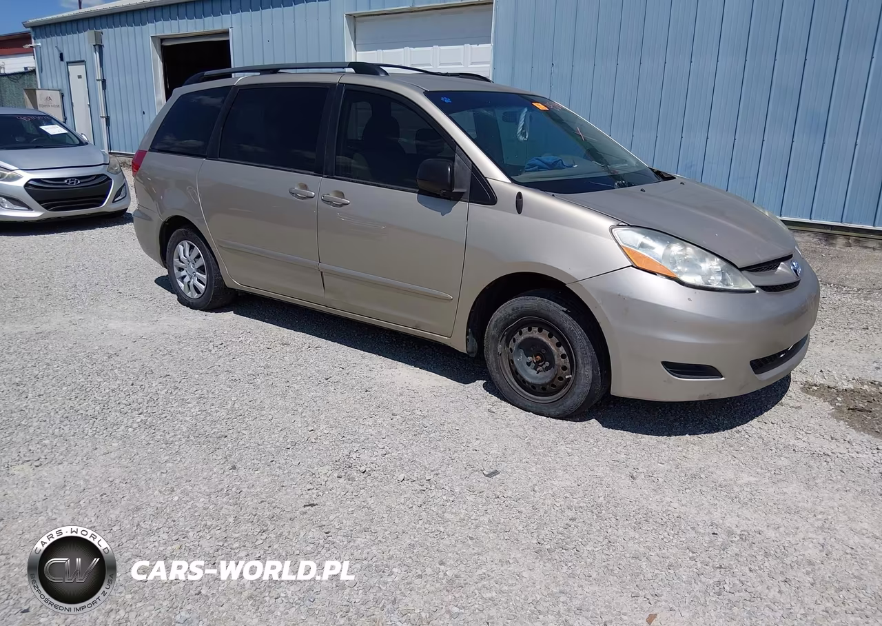2008 Toyota Sienna Le – zdjęcie 1 z 11