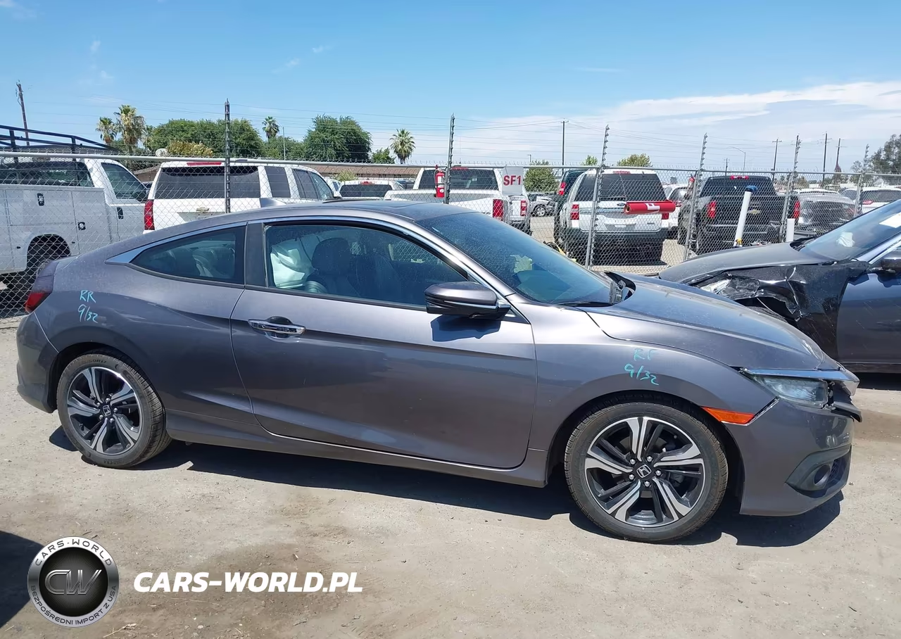 2016 Honda Civic Touring VIN:2HGFC3B97GH360792 - 14