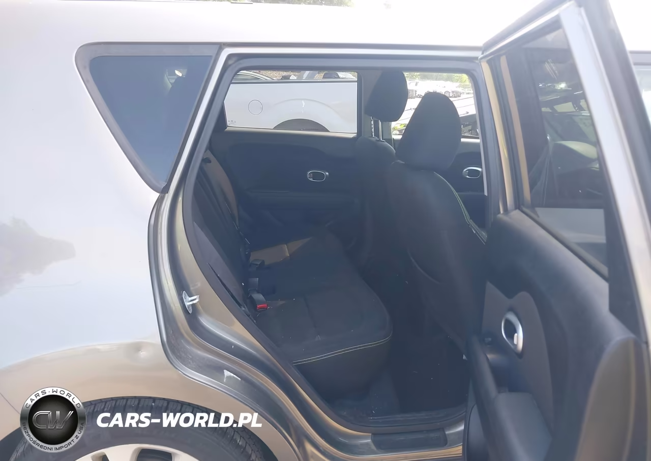 2014 Kia Soul + VIN:KNDJP3A56E7028900 - 8