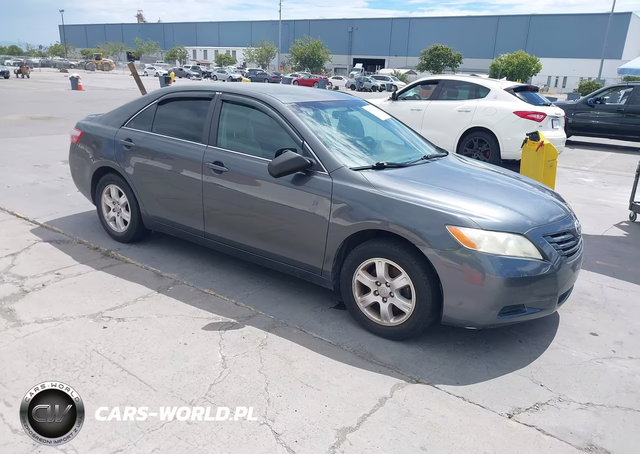 2008 Toyota Camry Le – zdjęcie 1 z 14