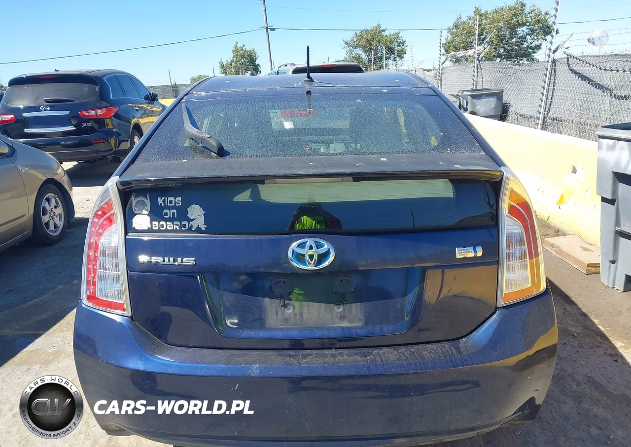 2012 Toyota Prius Two VIN:JTDKN3DU8C1594229 - 16