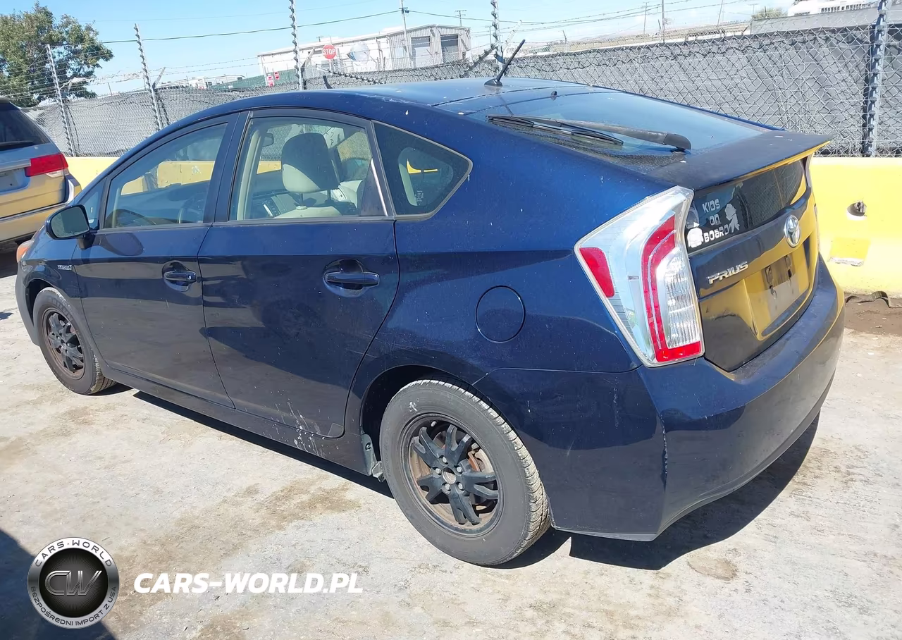 2012 Toyota Prius Two VIN:JTDKN3DU8C1594229 - 3