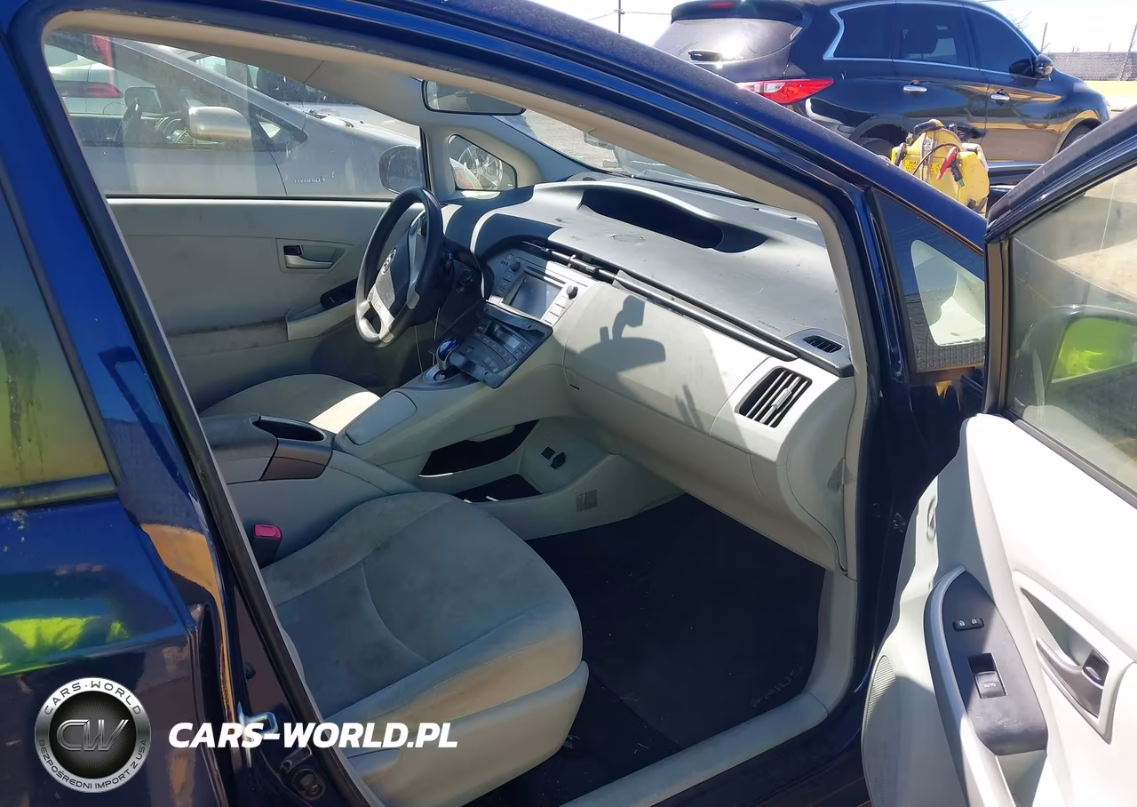 2012 Toyota Prius Two VIN:JTDKN3DU8C1594229 - 5