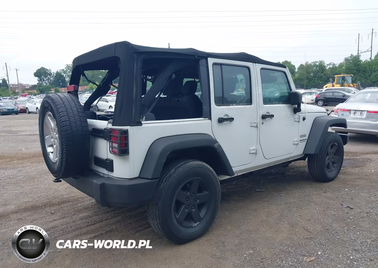 2015 Jeep Wrangler Unlimited Sport VIN:1C4BJWDG6FL518041 - 4