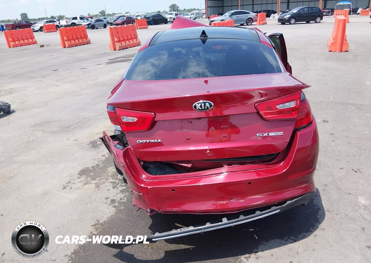 2015 Kia Optima VIN:5XXGR4A69FG398217 - 16