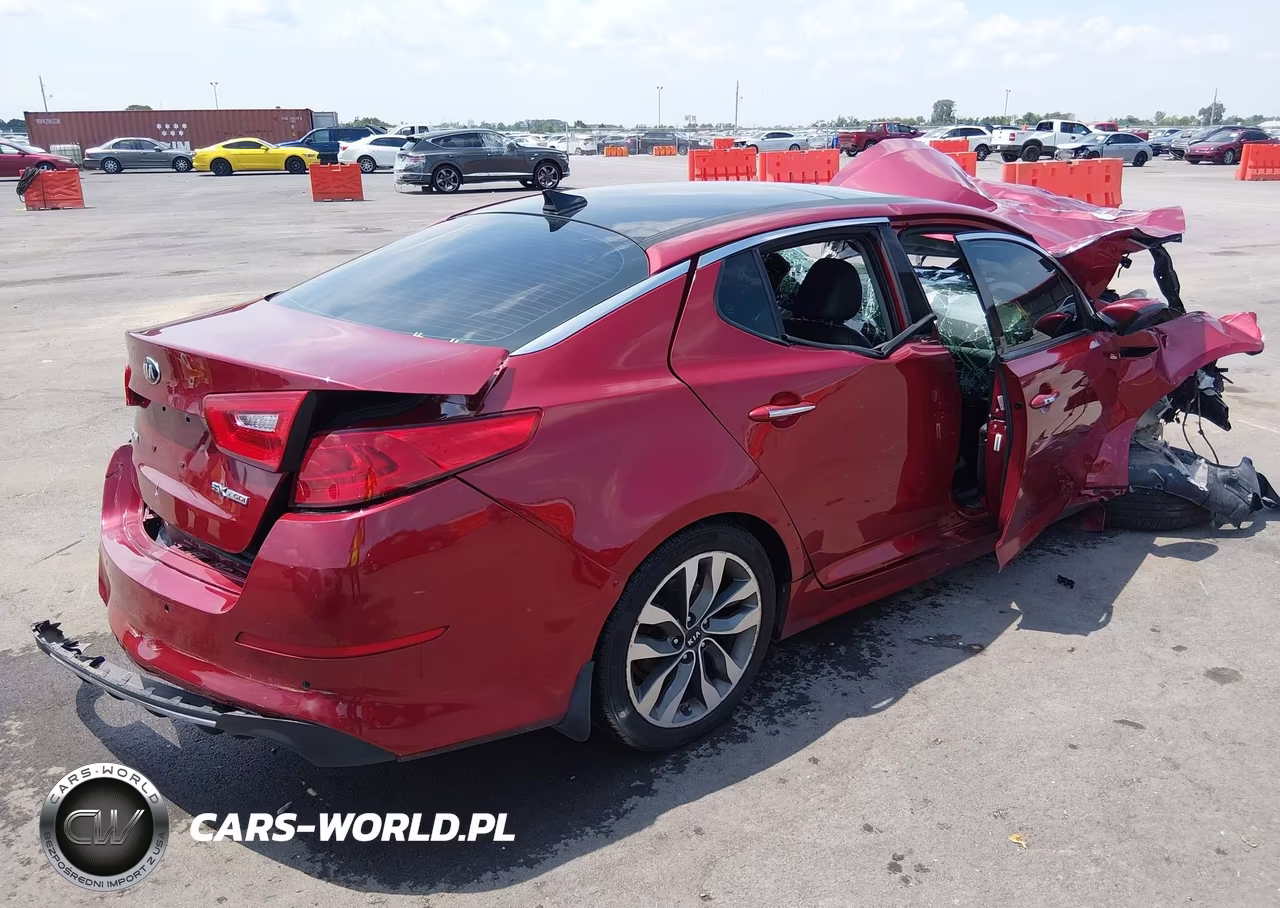 2015 Kia Optima VIN:5XXGR4A69FG398217 - 4