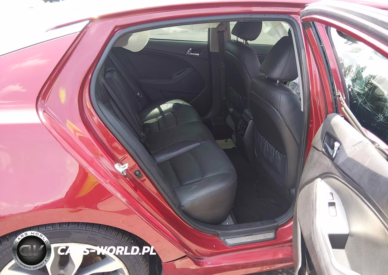 2015 Kia Optima VIN:5XXGR4A69FG398217 - 8