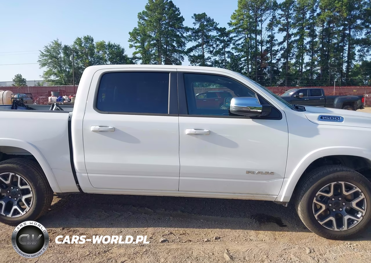 2026 Ram 1500 Laramie 4X4 5'7 Box VIN:3C6SRFJP8T4203353 - 14