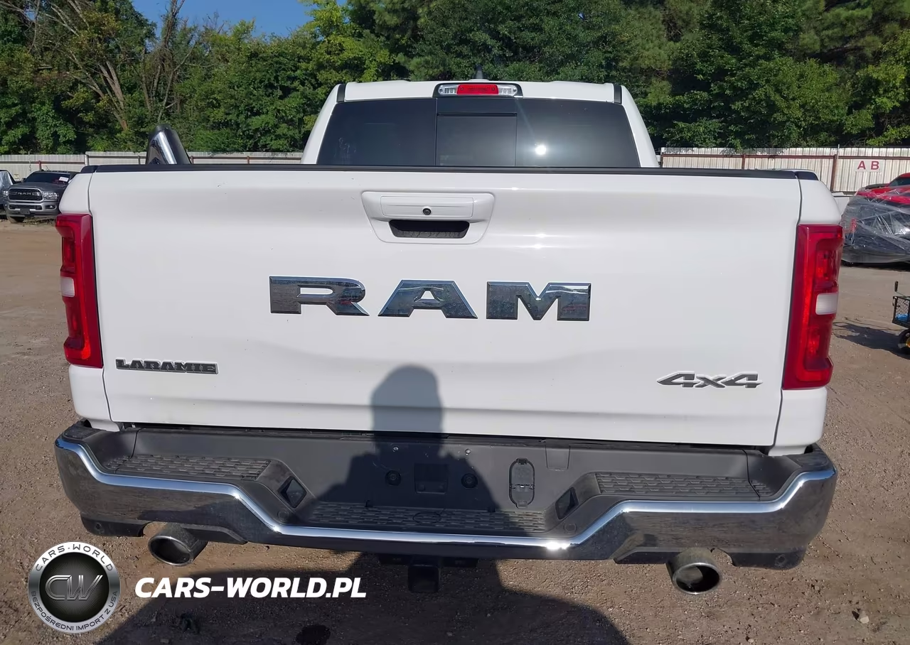 2026 Ram 1500 Laramie 4X4 5'7 Box VIN:3C6SRFJP8T4203353 - 17