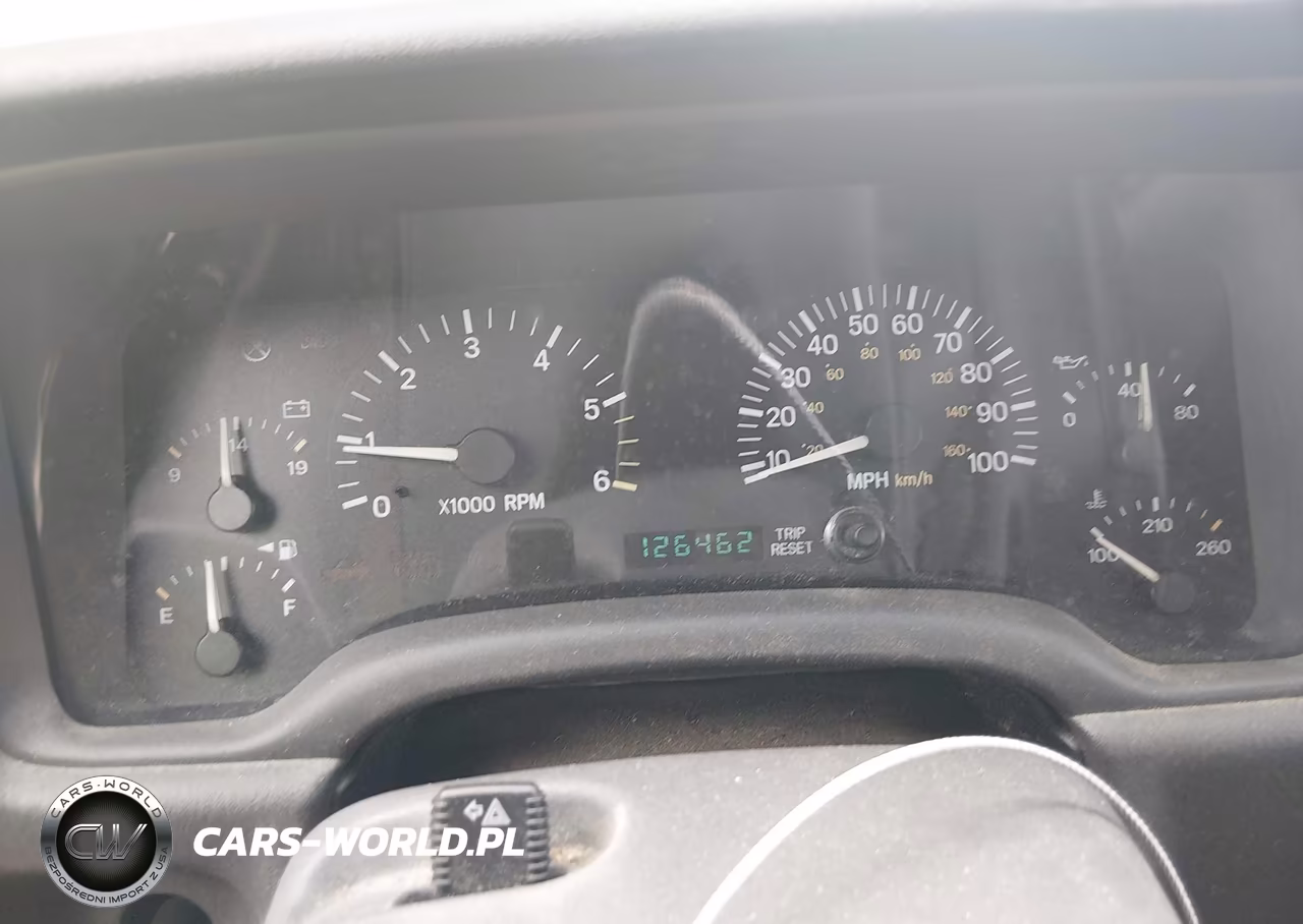 2000 Jeep Cherokee Classic VIN:1J4FF58SXYL105791 - 7