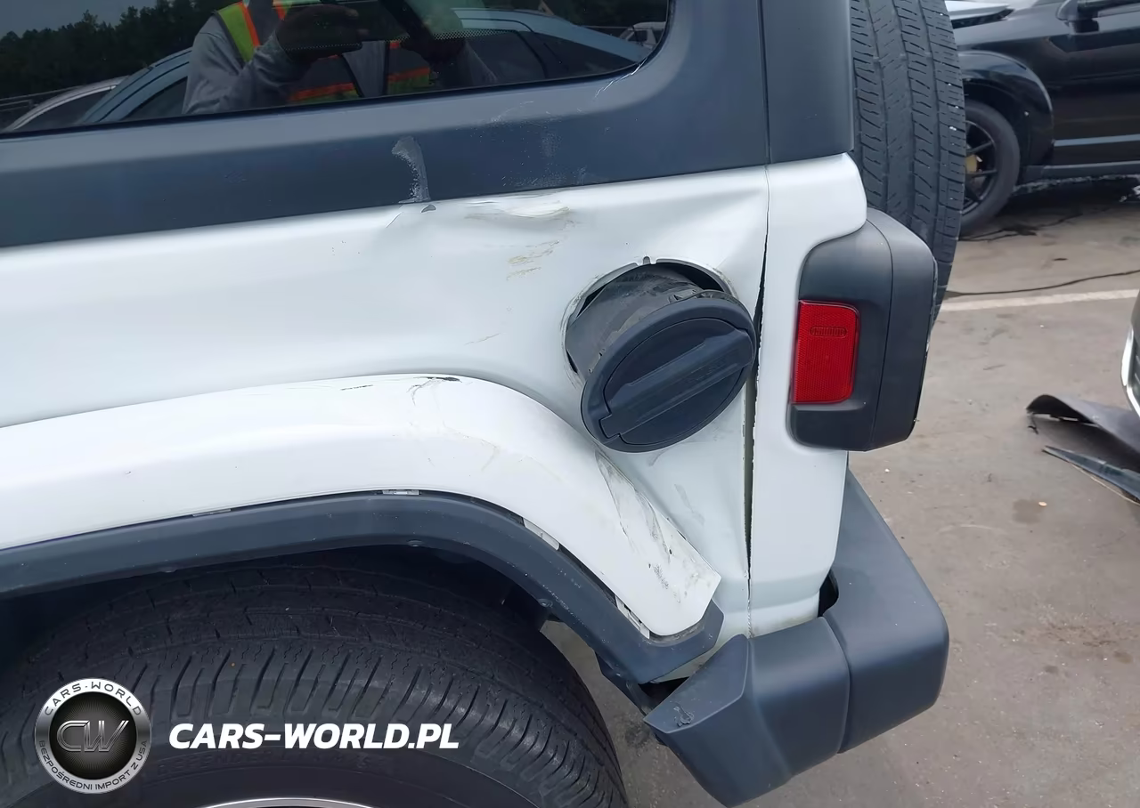 2019 Jeep Wrangler Unlimited Sahara 4X4 VIN:1C4HJXEN4KW547530 - 16