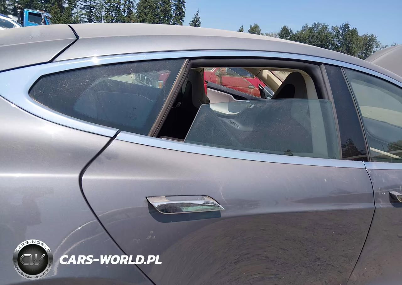 2014 Tesla Model S P85 VIN:5YJSA1H15EFP32710 - 19