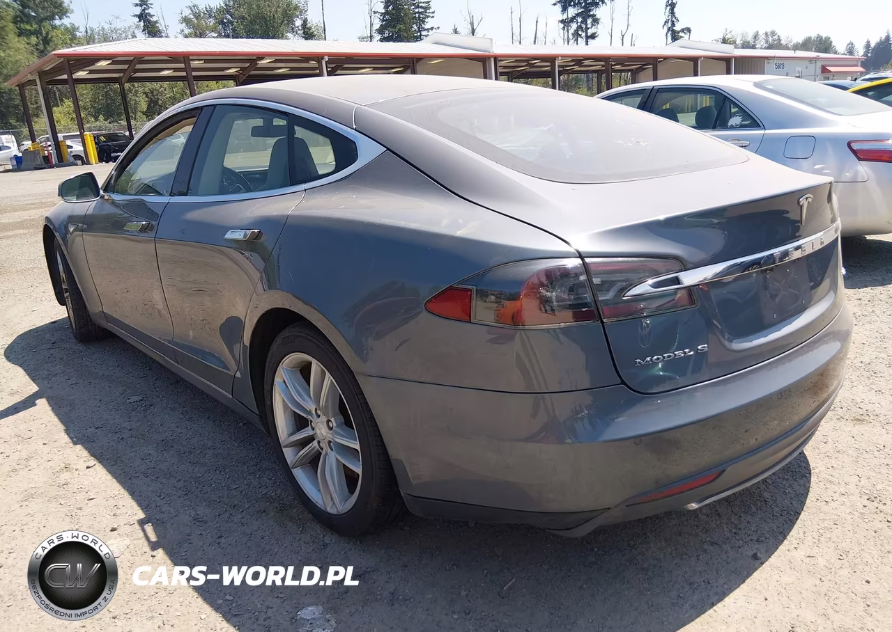 2014 Tesla Model S P85 VIN:5YJSA1H15EFP32710 - 3