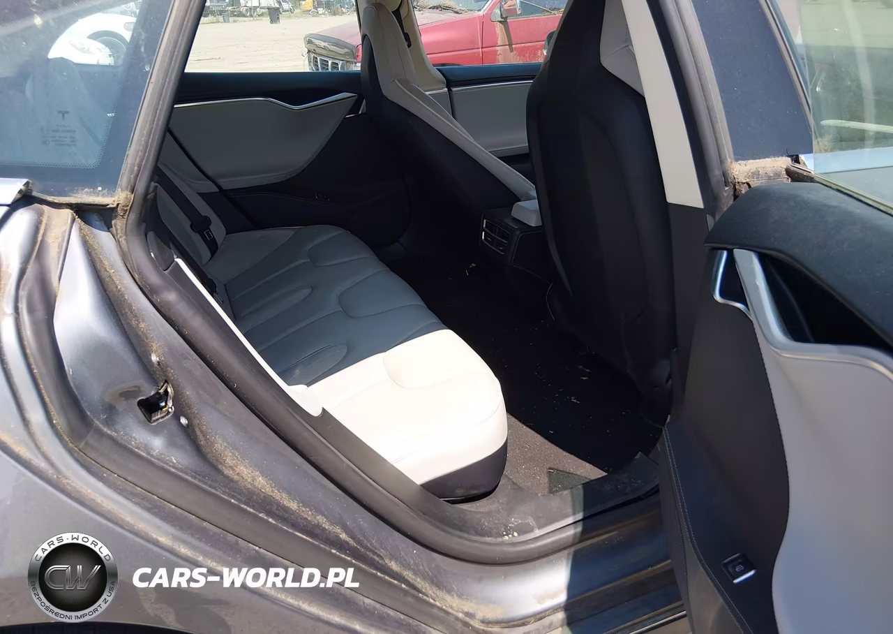 2014 Tesla Model S P85 VIN:5YJSA1H15EFP32710 - 8