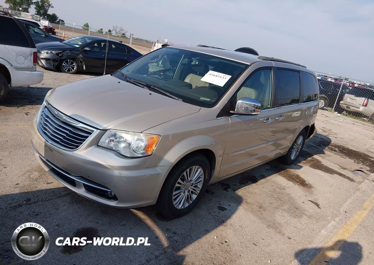 2013 Chrysler Town & Country Touring-L VIN:2C4RC1CG4DR645839 - 2