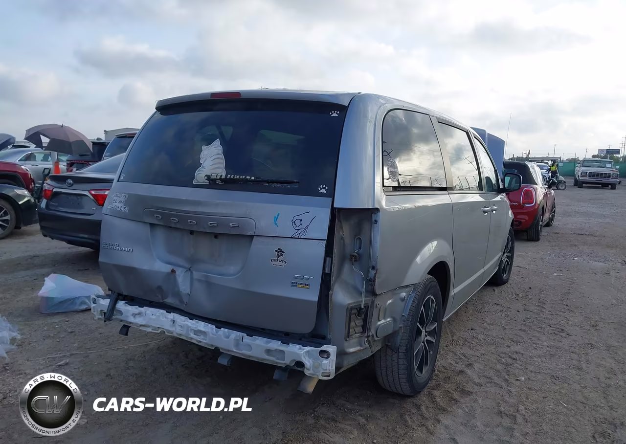 2018 Dodge Grand Caravan Gt VIN:2C4RDGEG9JR196246 - 6