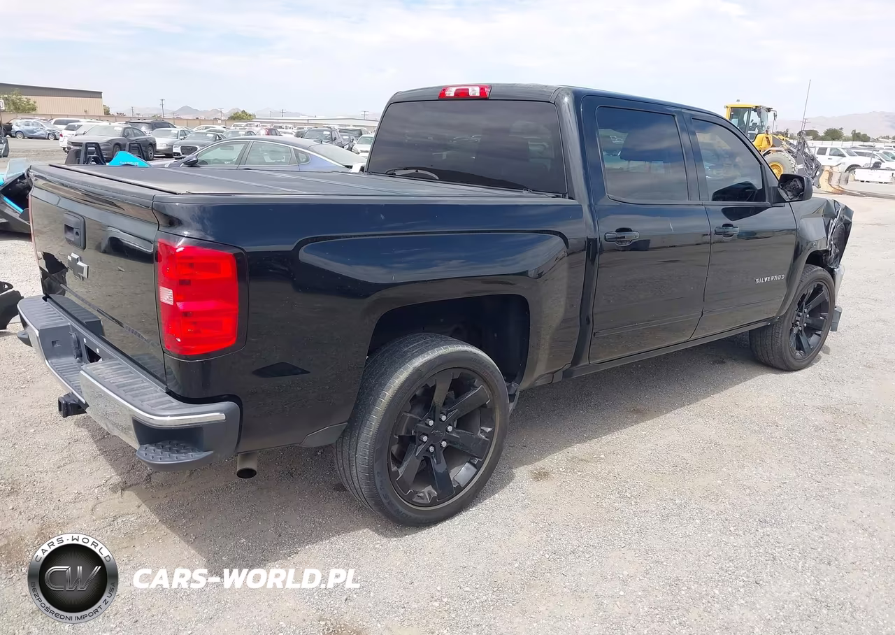 2018 Chevrolet Silverado 1500 1Lt VIN:3GCPCREC9JG397623 - 4