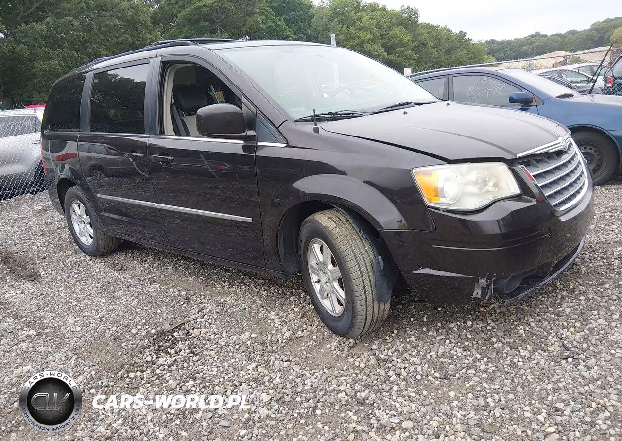 2010 Chrysler Town & Country Touring Plus