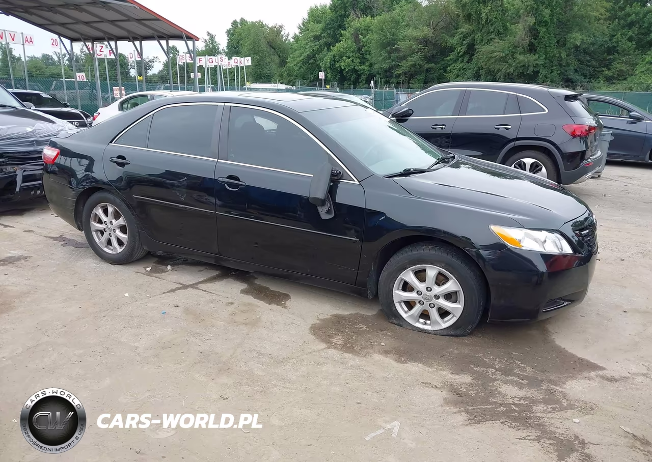 2009 Toyota Camry Le – zdjęcie 1 z 21