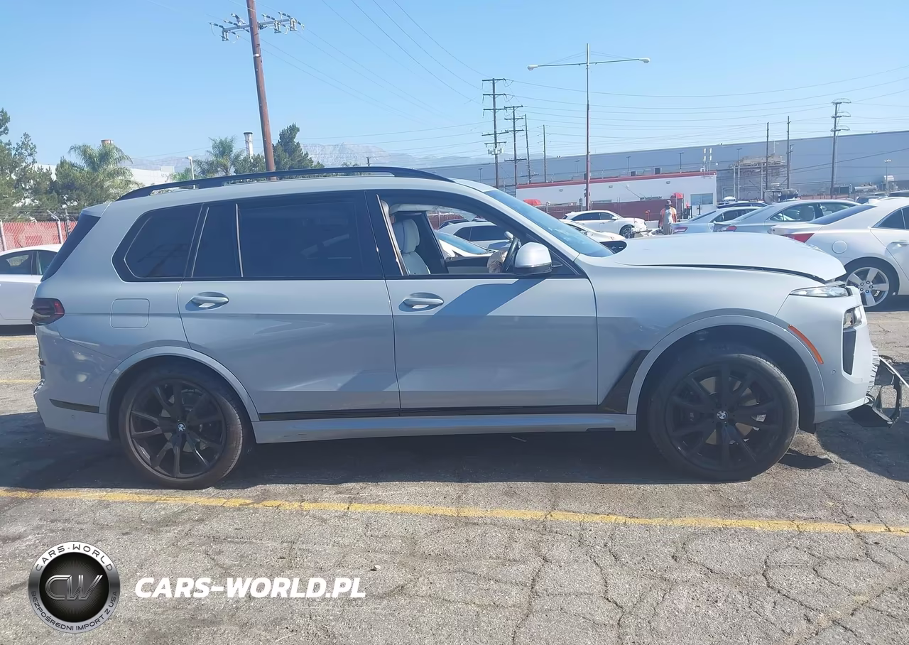 2024 BMW X7 xDrive40I VIN:5UX23EM01R9S97181 - 13