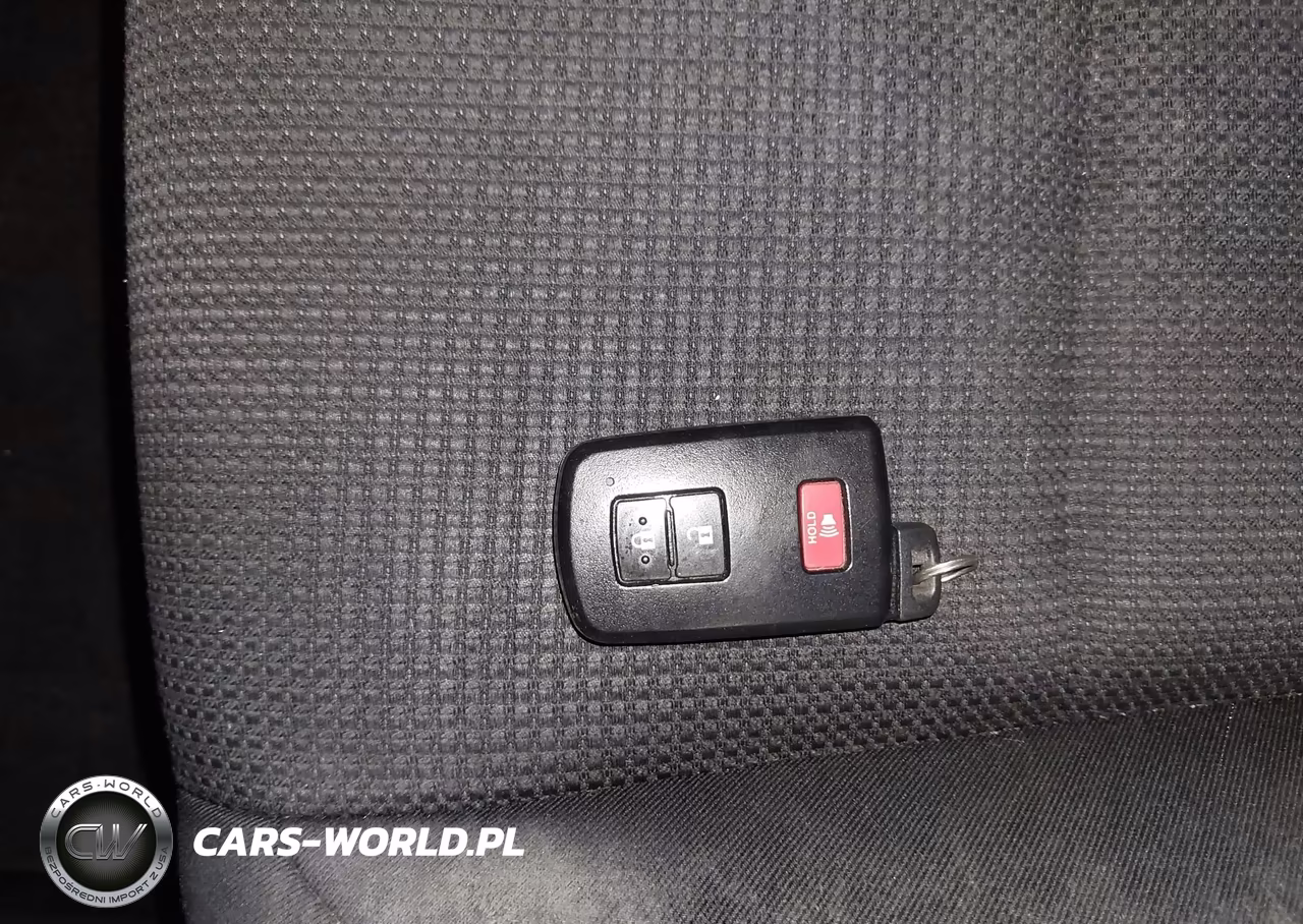 2017 Toyota Rav4 Hybrid Xle VIN:JTMRJREVXHD136833 - 11