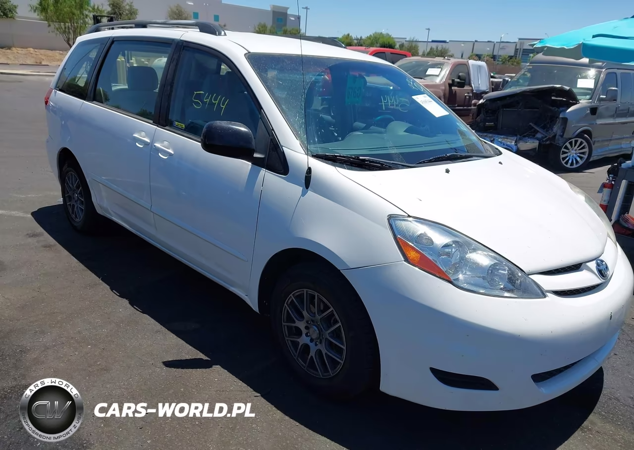 2008 Toyota Sienna Ce – zdjęcie 1 z 11