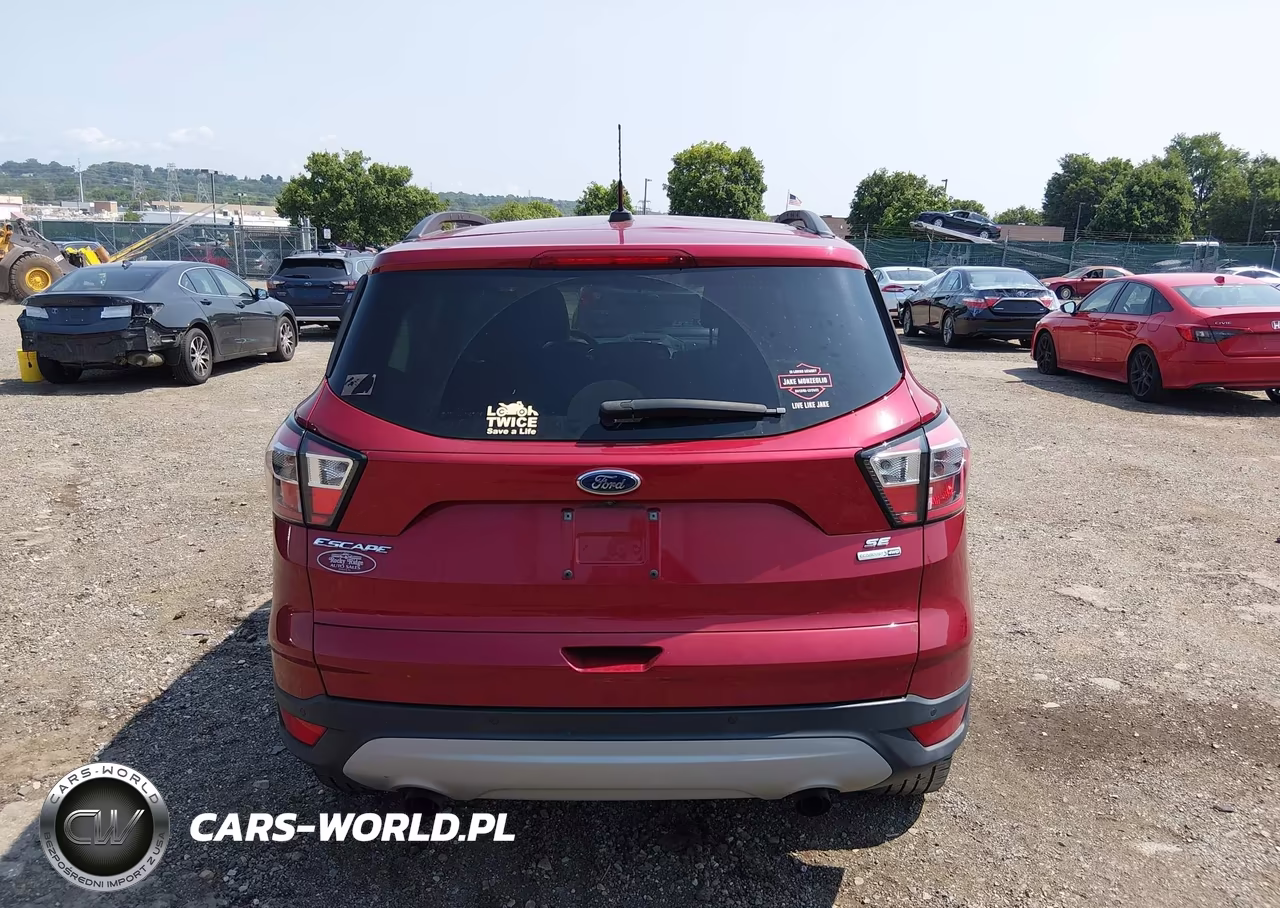 2017 Ford Escape Se VIN:1FMCU9GDXHUC71579 - 16