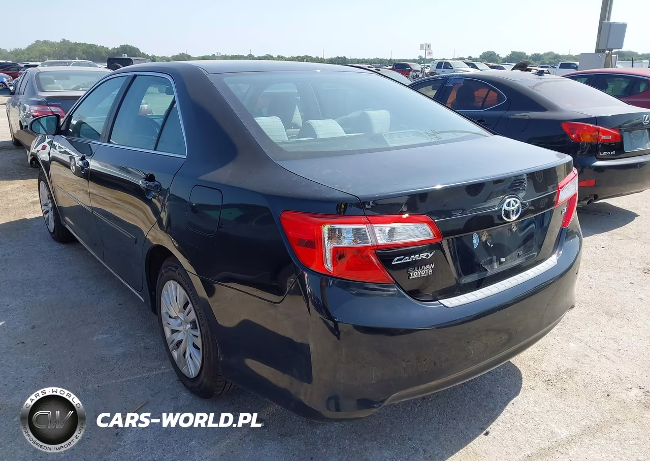 2013 Toyota Camry Le VIN:4T1BF1FK6DU242405 - 3
