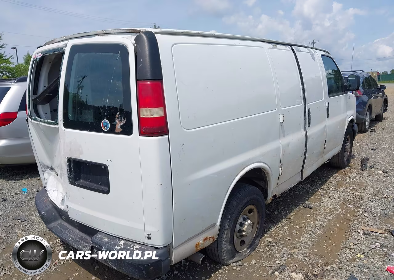 2007 Chevrolet Express Work Van VIN:1GCGG25V771108419 - 4