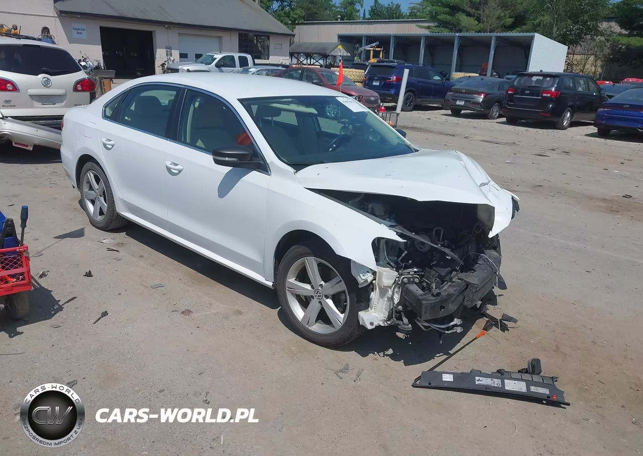 2013 Volkswagen Passat 2.5L Se VIN:1VWBP7A35DC013821 - 1