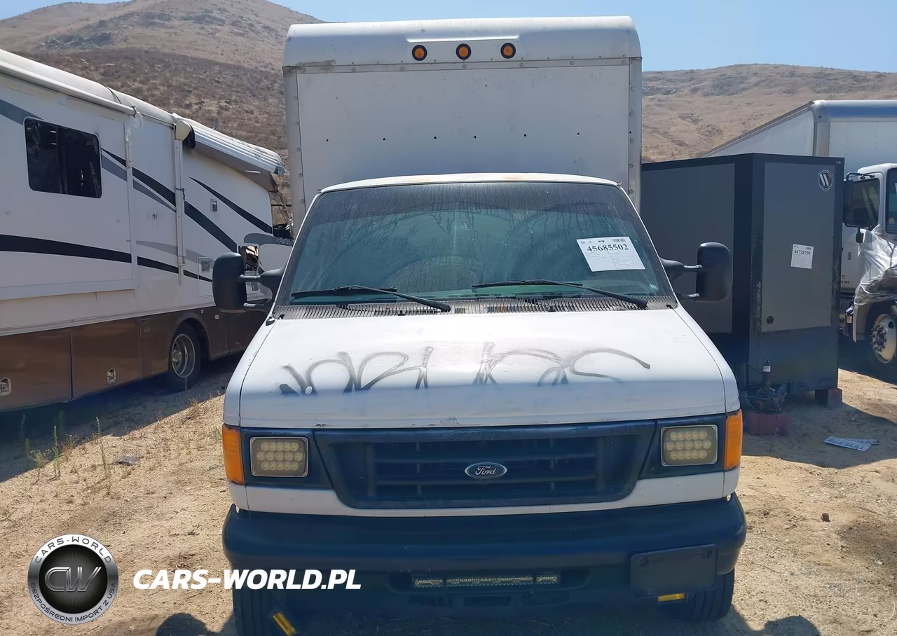 2005 Ford E-350 Cutaway Standard VIN:1FDSE35L75HA92761 - 13