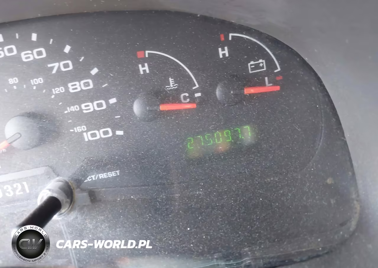 2005 Ford E-350 Cutaway Standard VIN:1FDSE35L75HA92761 - 7