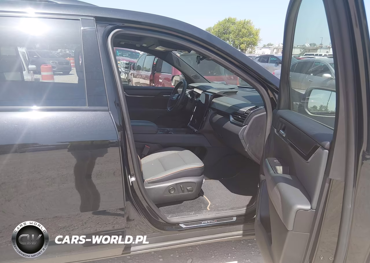 2025 GMC Acadia Awd At4 VIN:1GKENPRS9SJ204642 - 5