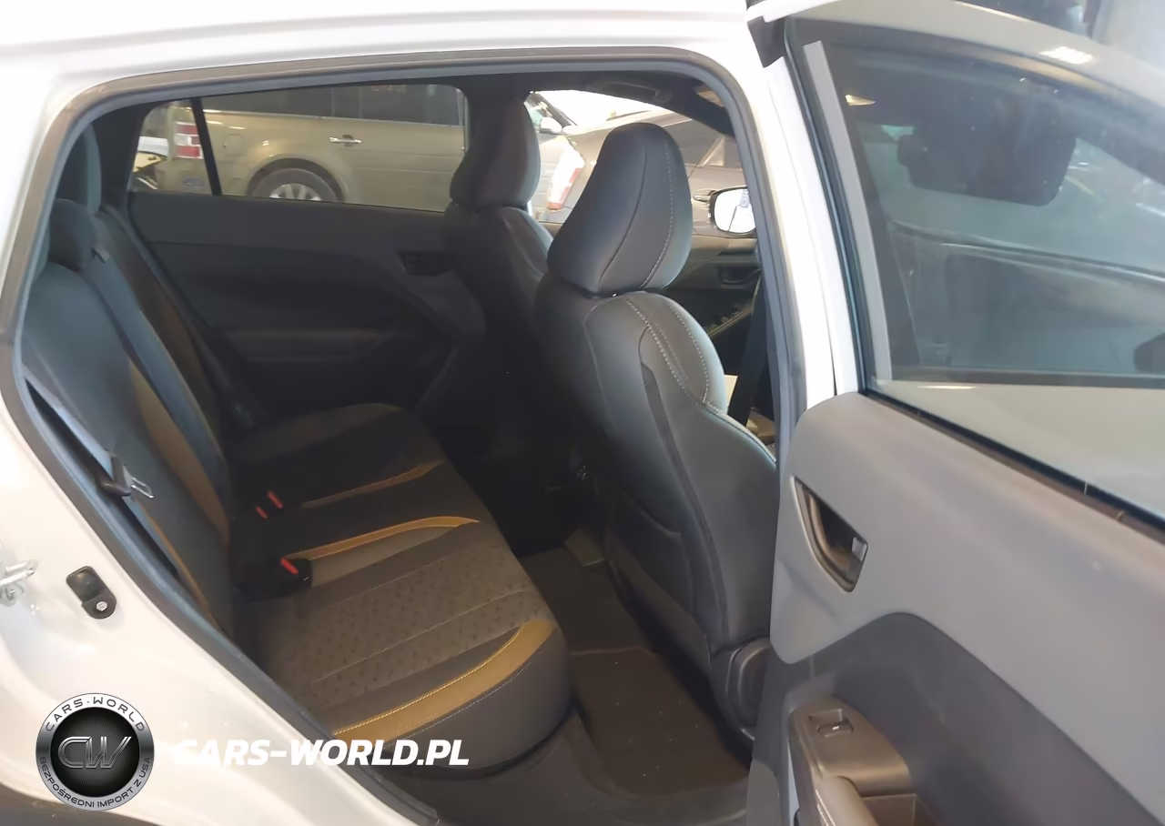 2024 Subaru Crosstrek Sport VIN:4S4GUHF63R3767121 - 8