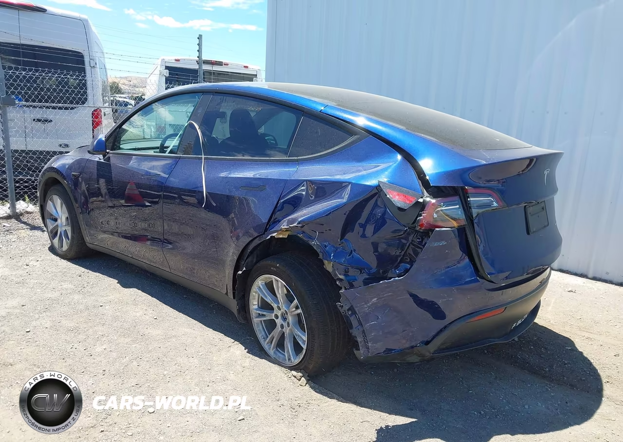 2023 Tesla Model Y Awd-Long Range Dual Motor All-Wheel Drive VIN:7SAYGDEE3PF854344 - 3