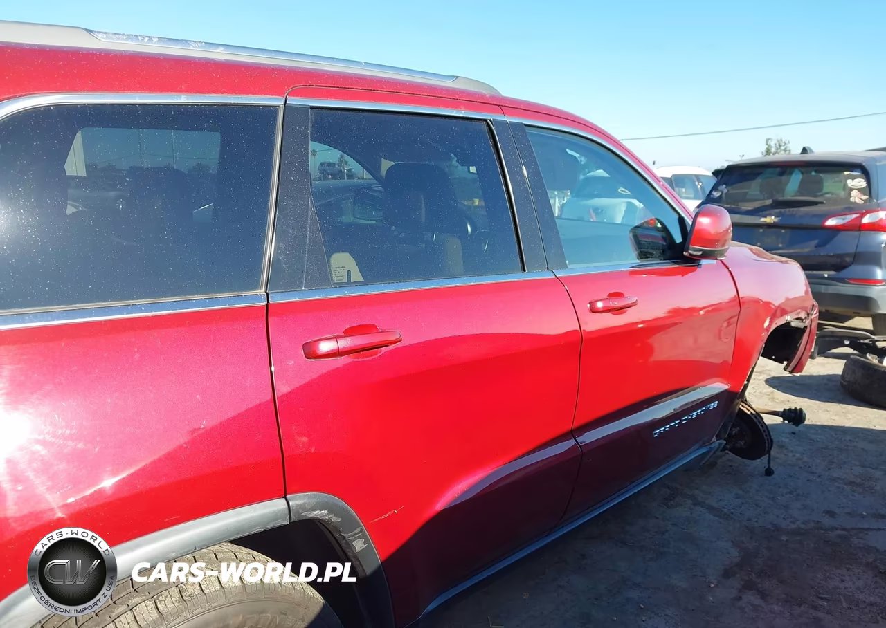2015 Jeep Grand Cherokee Laredo VIN:1C4RJFAGXFC152264 - 14