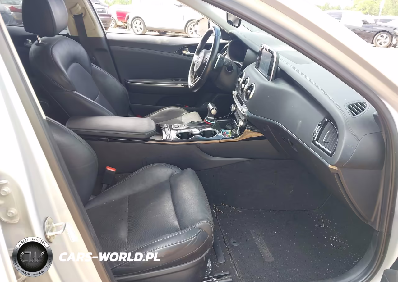 2018 Kia Stinger VIN:KNAE15LA2J6016832 - 5